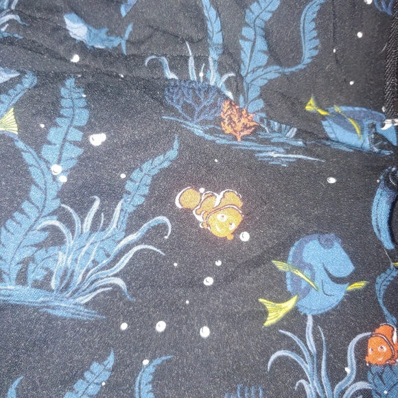 EUC Torrid Finding Nemo dress, size 4. Challis, roll sleeves - Picture 6 of 6